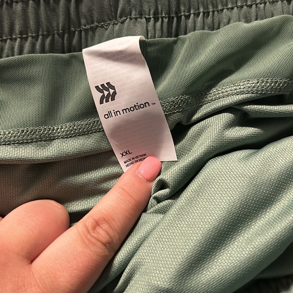 All in Motion Running shorts - Picture 2 of 3